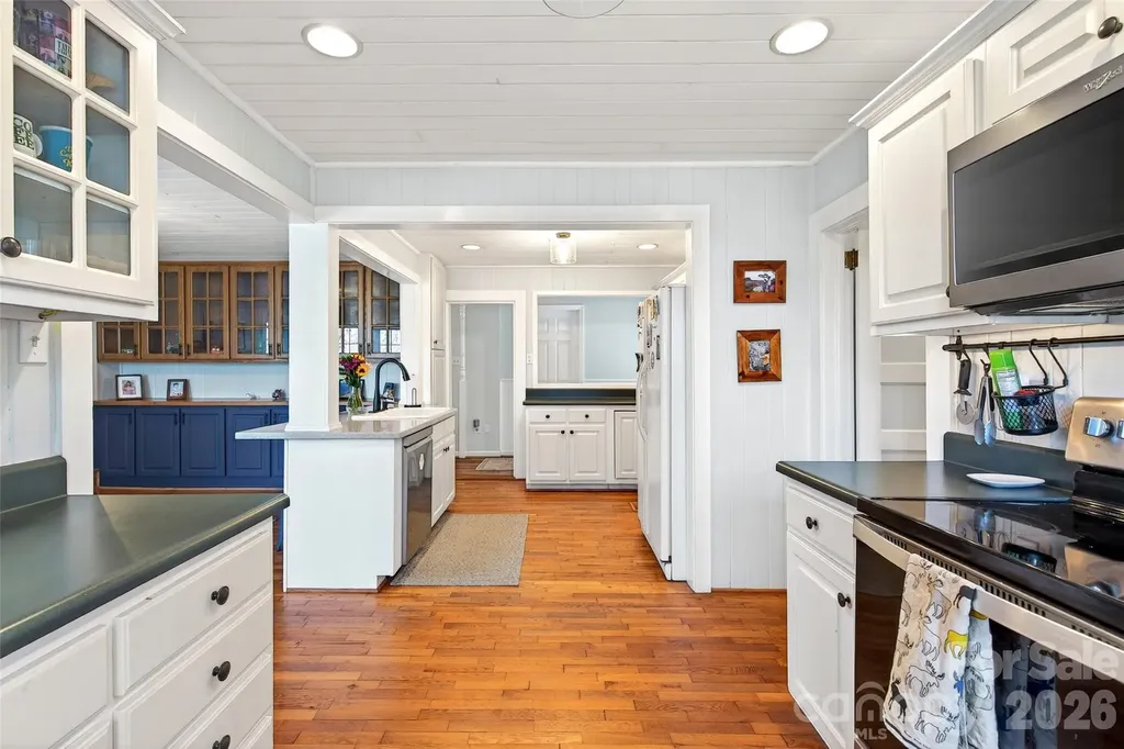 32 Tucker Road Black Mountain NC 28711