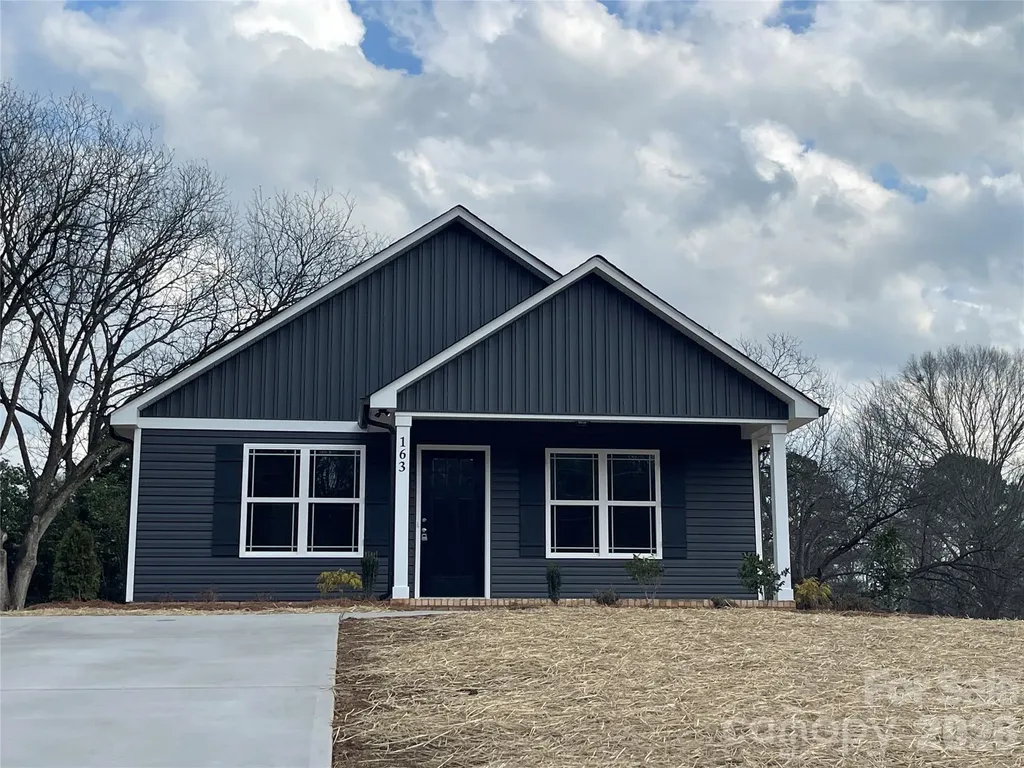 163 W Pine Street Norwood NC 28128