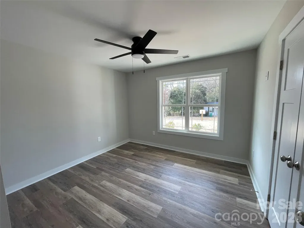 163 W Pine Street Norwood NC 28128
