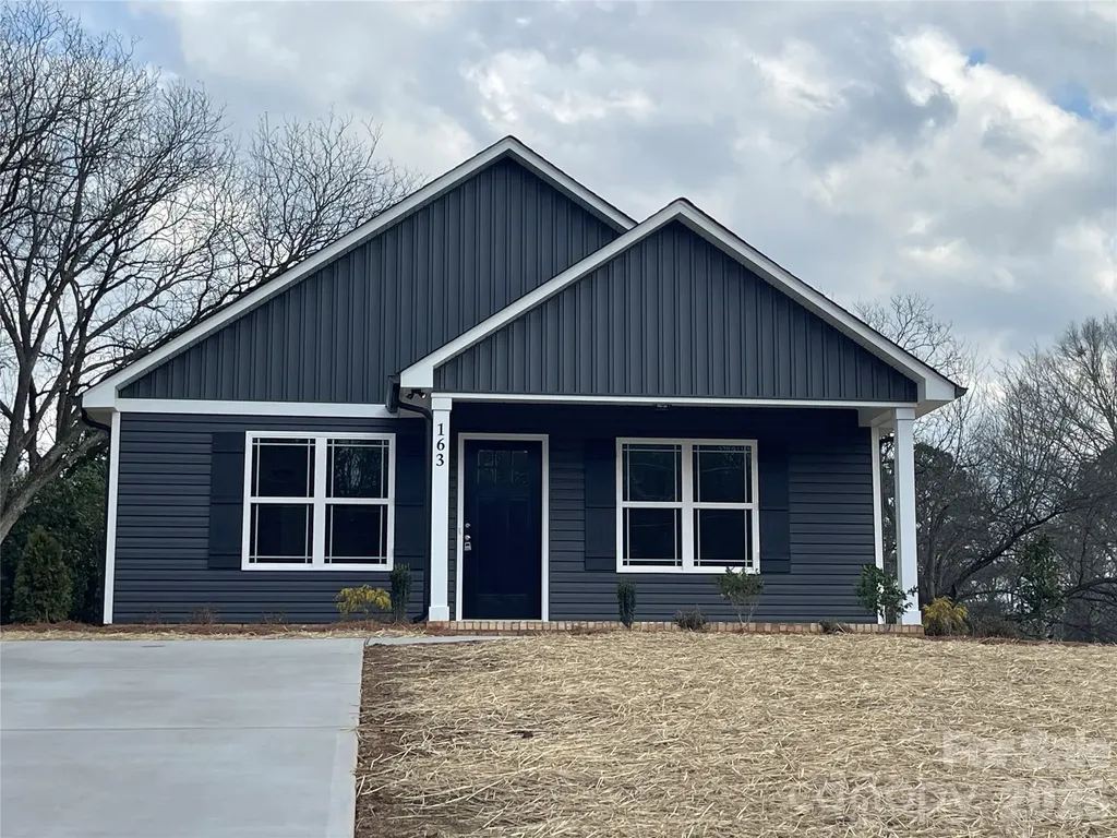 163 W Pine Street Norwood NC 28128
