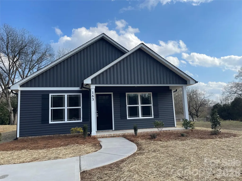 163 W Pine Street Norwood NC 28128
