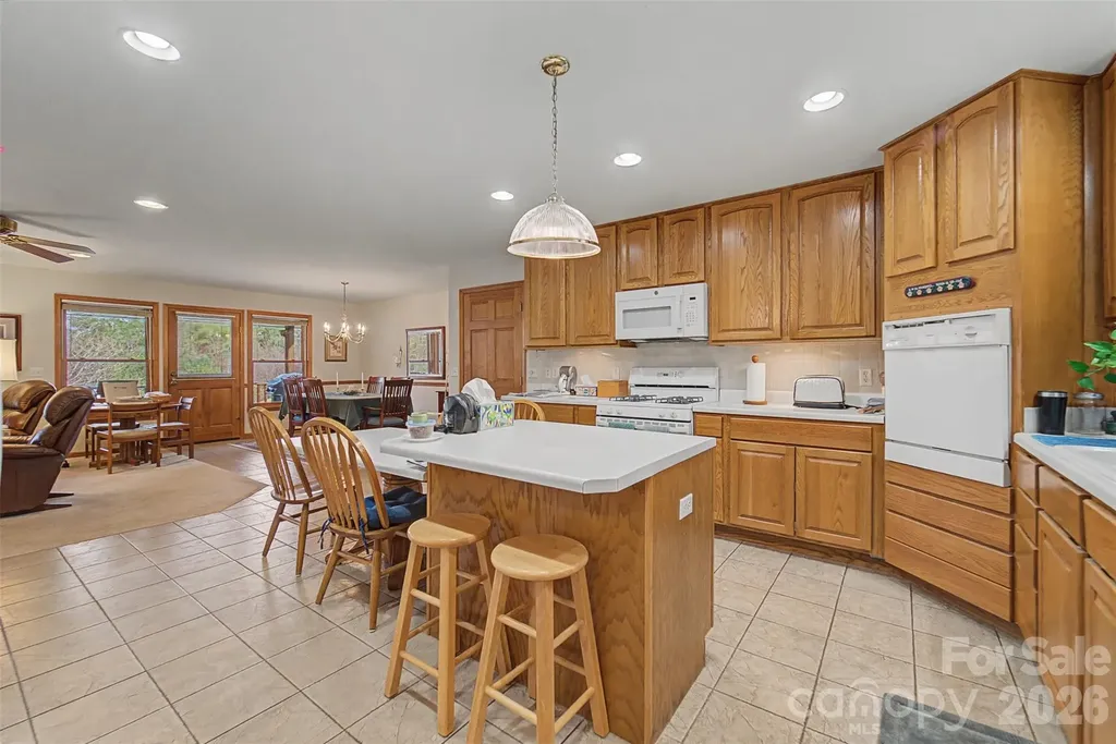 750 Double Springs Drive Almond NC 28702