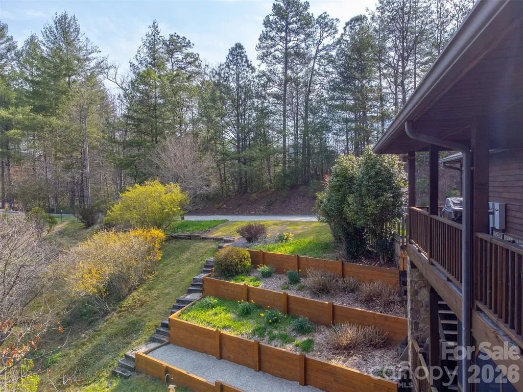750 Double Springs Drive Almond NC 28702