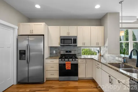 55 Vandalia Avenue Asheville NC 28806