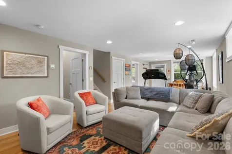 55 Vandalia Avenue Asheville NC 28806
