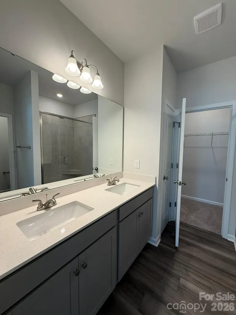 6336 Abelia Avenue Charlotte NC 28269