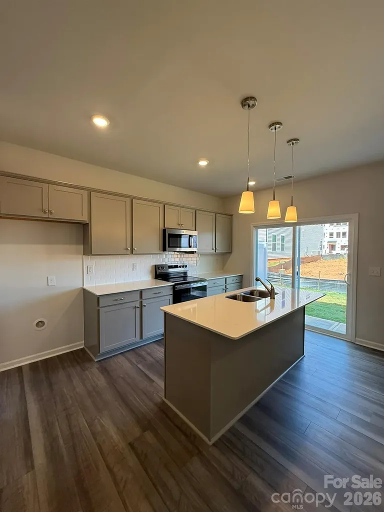 6336 Abelia Avenue Charlotte NC 28269
