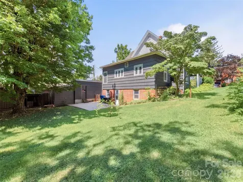 151 Hampton Heights Canton NC 28716