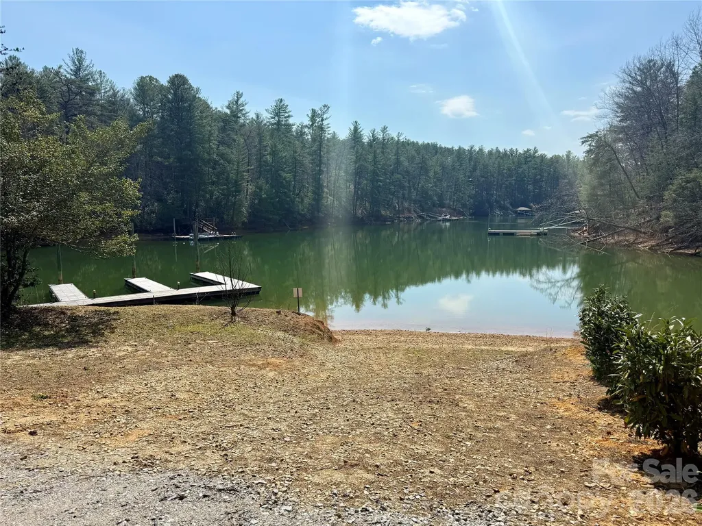 2494 Ivy Rays Way Nebo NC 28761