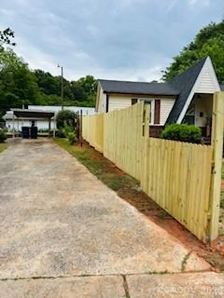 335 Harmon Street Forest City NC 28043