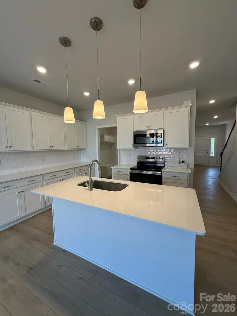 6340 Abelia Avenue Charlotte NC 28269