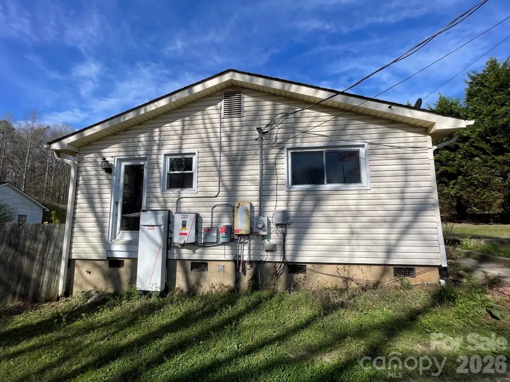 3542 Orchard Road Iron Station NC 28080