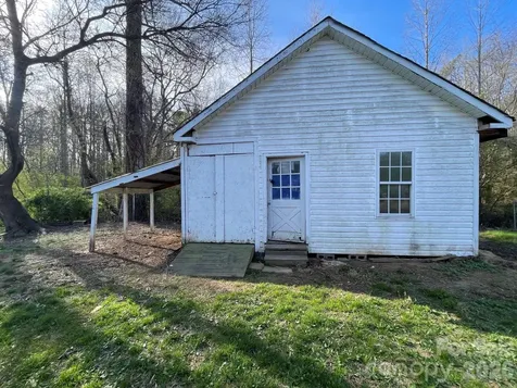 3542 Orchard Road Iron Station NC 28080