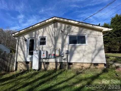 3542 Orchard Road Iron Station NC 28080