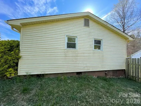 3542 Orchard Road Iron Station NC 28080