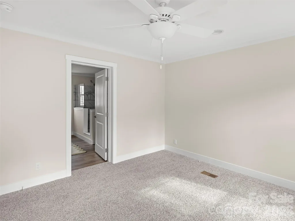 2095 Emmas Grove Road Fairview NC 28730