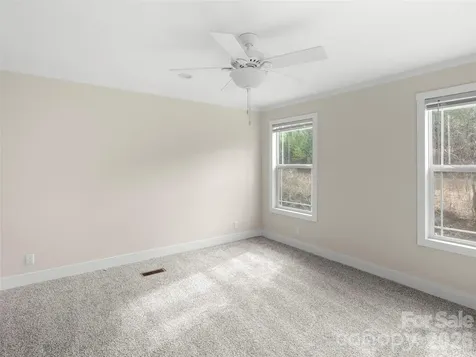 2095 Emmas Grove Road Fairview NC 28730