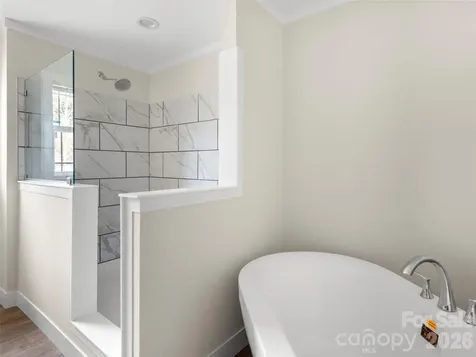 2095 Emmas Grove Road Fairview NC 28730