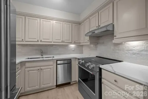 2503 Roswell Avenue Charlotte NC 28209