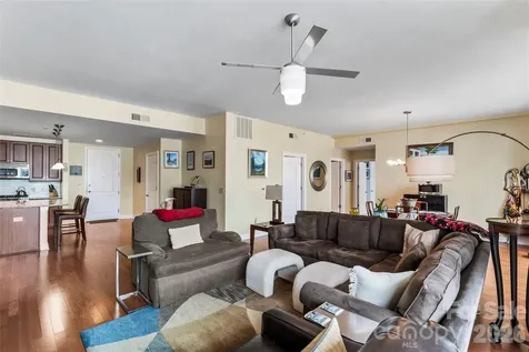 701 Royal Court Charlotte NC 28202