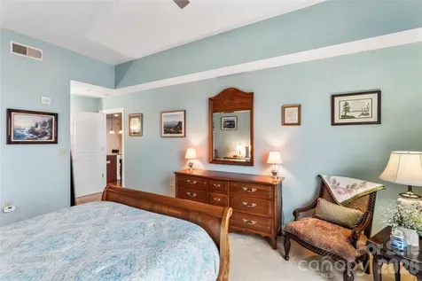 701 Royal Court Charlotte NC 28202