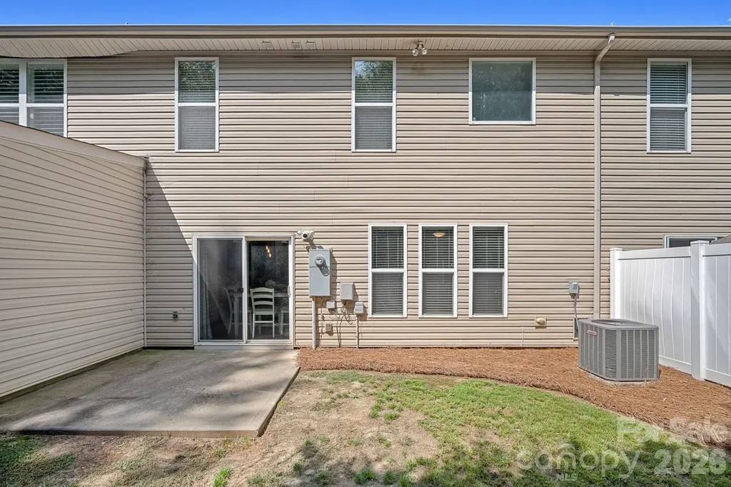 2219 Whitford Lane Charlotte NC 28210