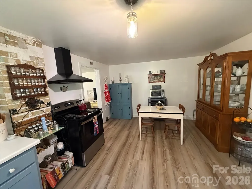 658 Upper Hanging Rock Road Spruce Pine NC 28777