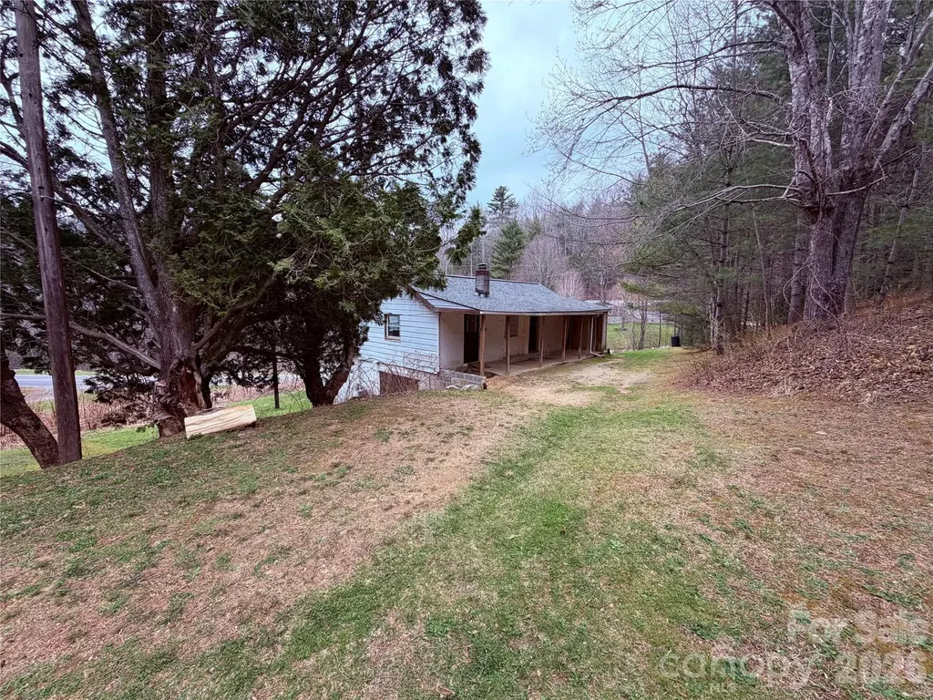 658 Upper Hanging Rock Road Spruce Pine NC 28777