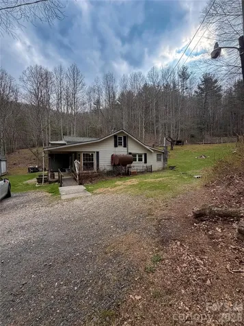 658 Upper Hanging Rock Road Spruce Pine NC 28777