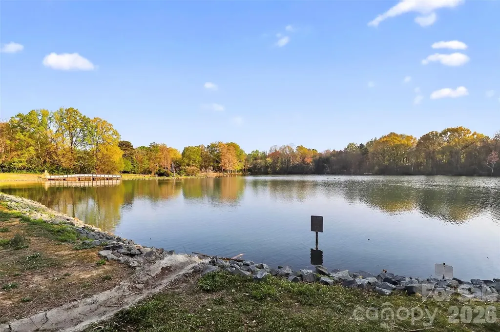 5862 Harris Grove Lane Charlotte NC 28212