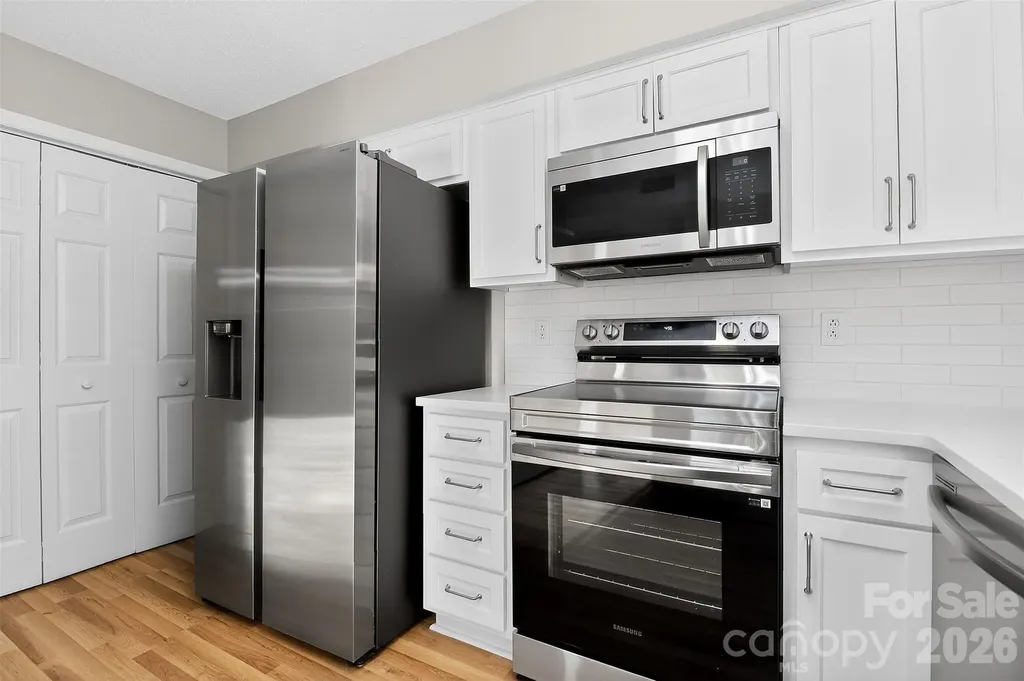 5862 Harris Grove Lane Charlotte NC 28212