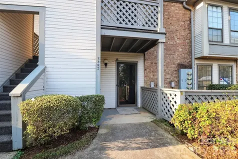 5862 Harris Grove Lane Charlotte NC 28212