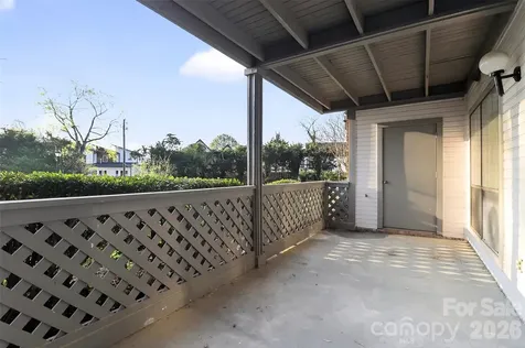 5862 Harris Grove Lane Charlotte NC 28212