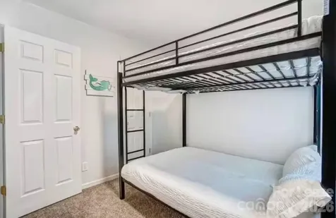2514 Caprock Court Charlotte NC 28213