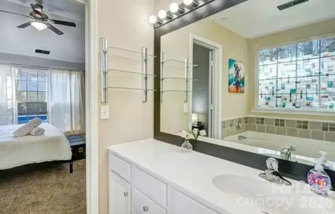 2514 Caprock Court Charlotte NC 28213