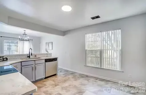 2514 Caprock Court Charlotte NC 28213