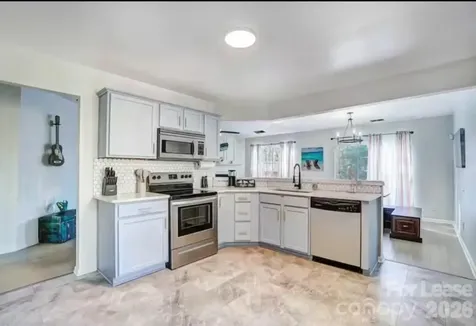 2514 Caprock Court Charlotte NC 28213