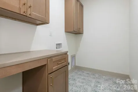 1617 Parson Street Charlotte NC 28205