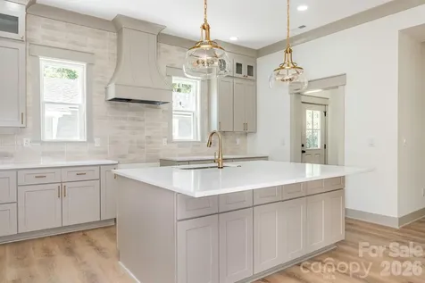 1617 Parson Street Charlotte NC 28205