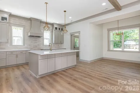 1617 Parson Street Charlotte NC 28205