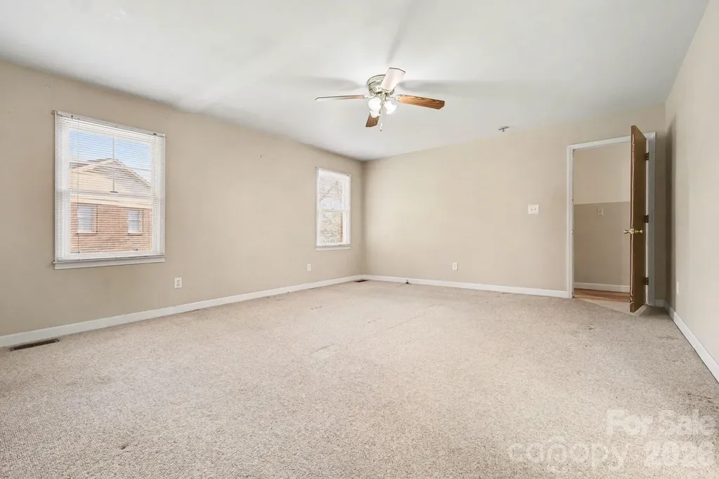 2627 Scarlet Circle Charlotte NC 28273