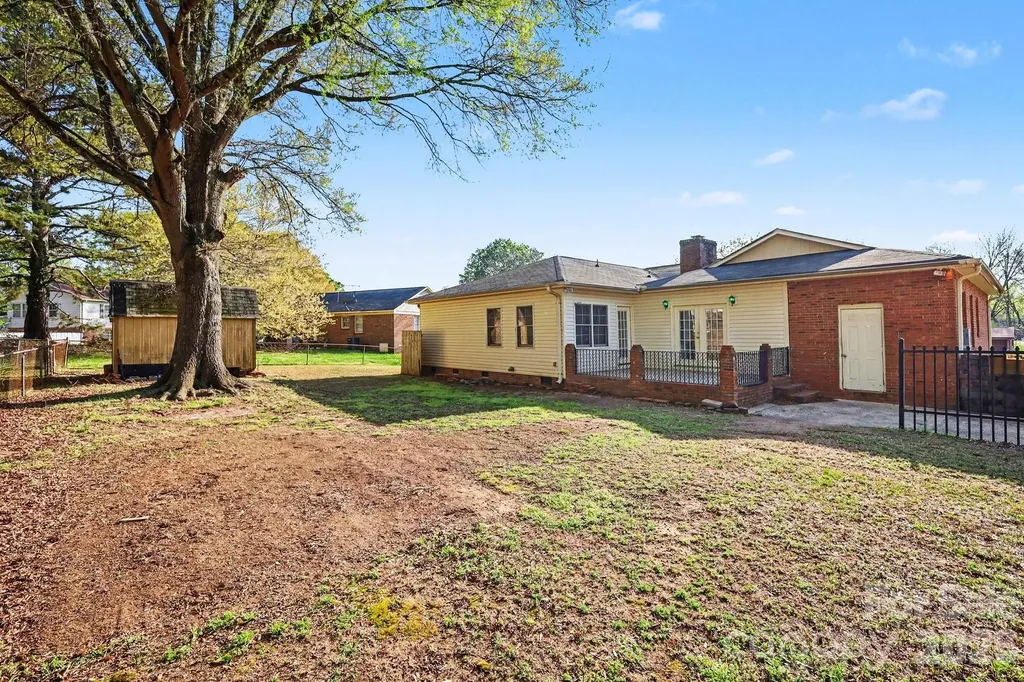 2627 Scarlet Circle Charlotte NC 28273