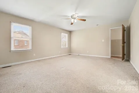 2627 Scarlet Circle Charlotte NC 28273