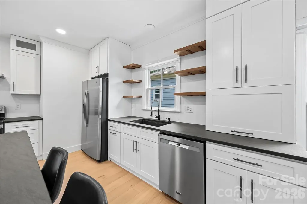 123 White Ash Drive E Asheville NC 28803