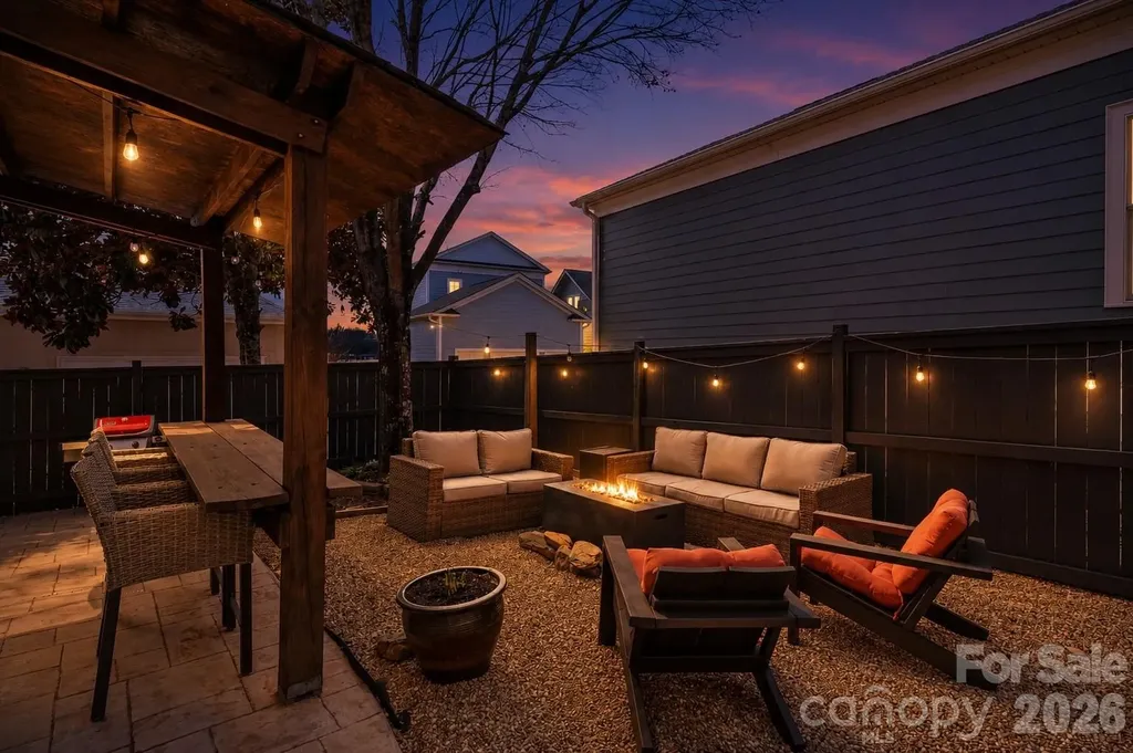 123 White Ash Drive E Asheville NC 28803