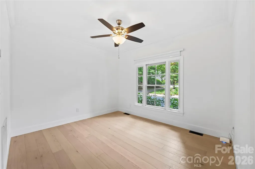 123 White Ash Drive E Asheville NC 28803