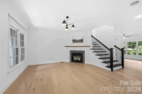 123 White Ash Drive E Asheville NC 28803