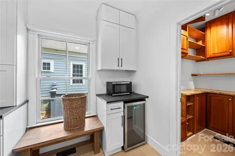 123 White Ash Drive E Asheville NC 28803