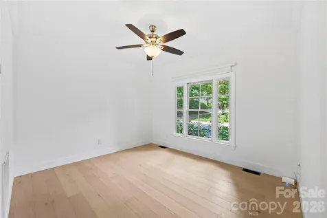 123 White Ash Drive E Asheville NC 28803