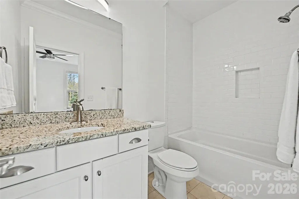 1102 Yale Place Charlotte NC 28209